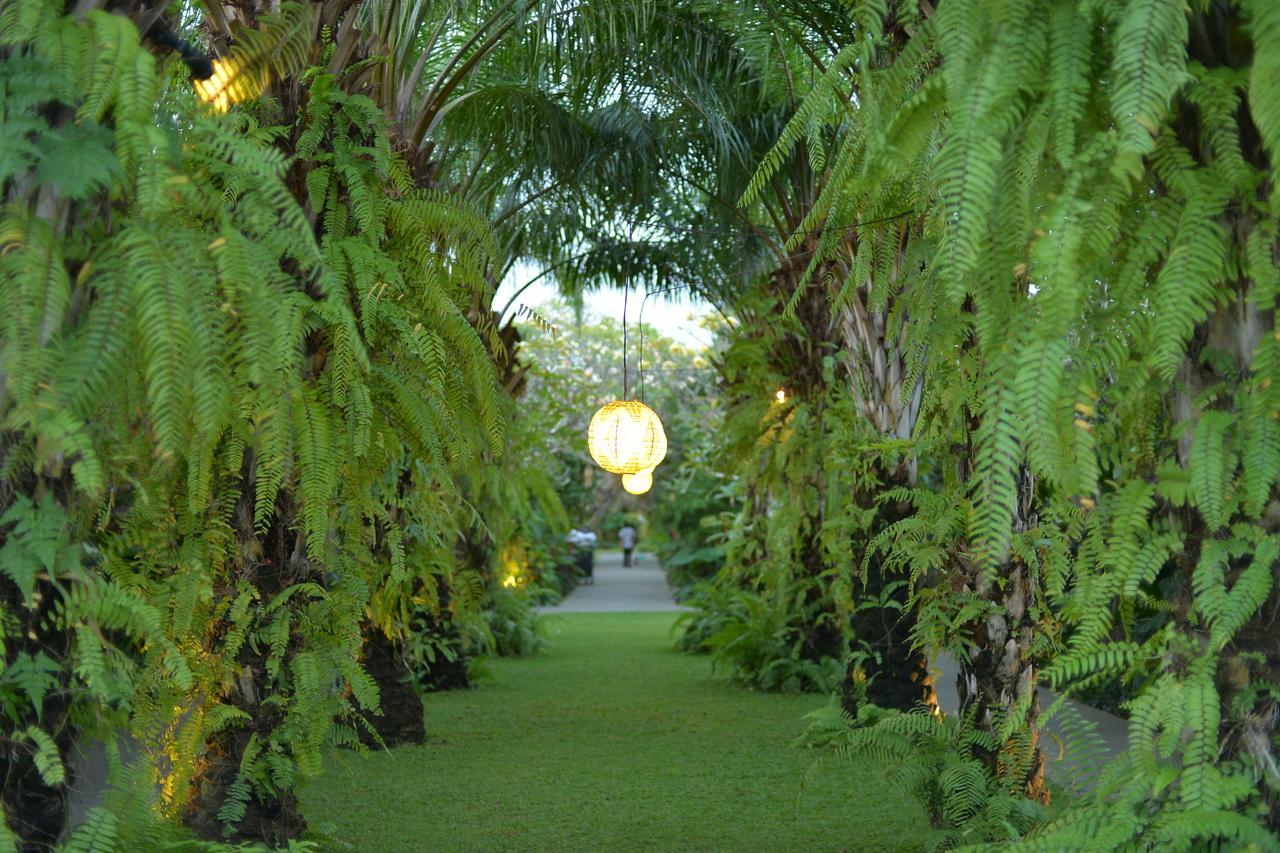 Mahagiri Villas Sanur Exterior photo